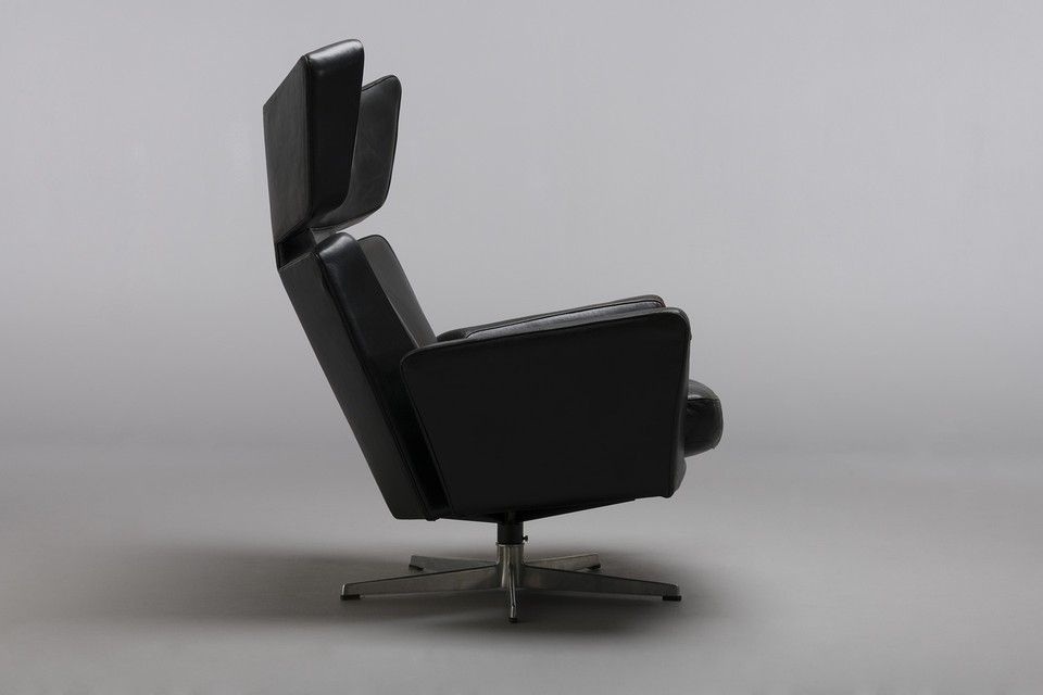 Arne Jacobsen – Rare 'Ox' Armchair - Jackson Design