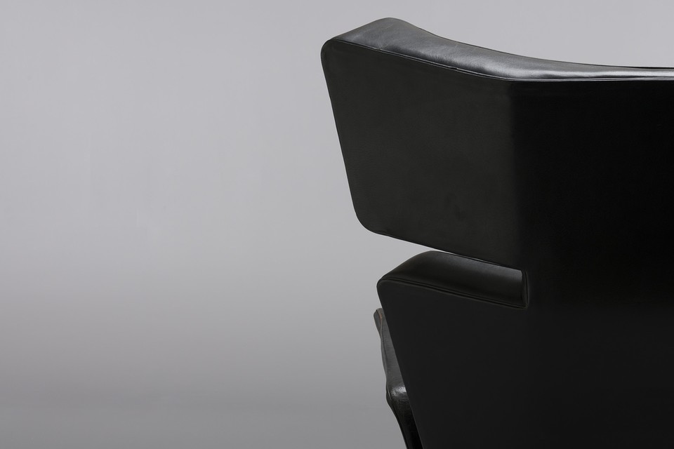 Arne Jacobsen – Rare 'Ox' Armchair - Jackson Design