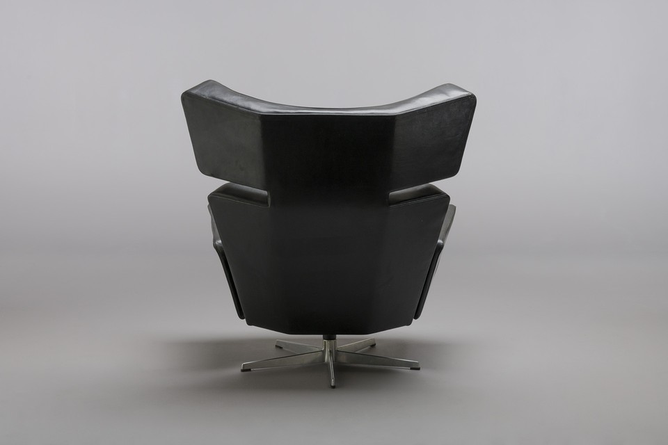 Arne Jacobsen – Rare 'Ox' Armchair - Jackson Design