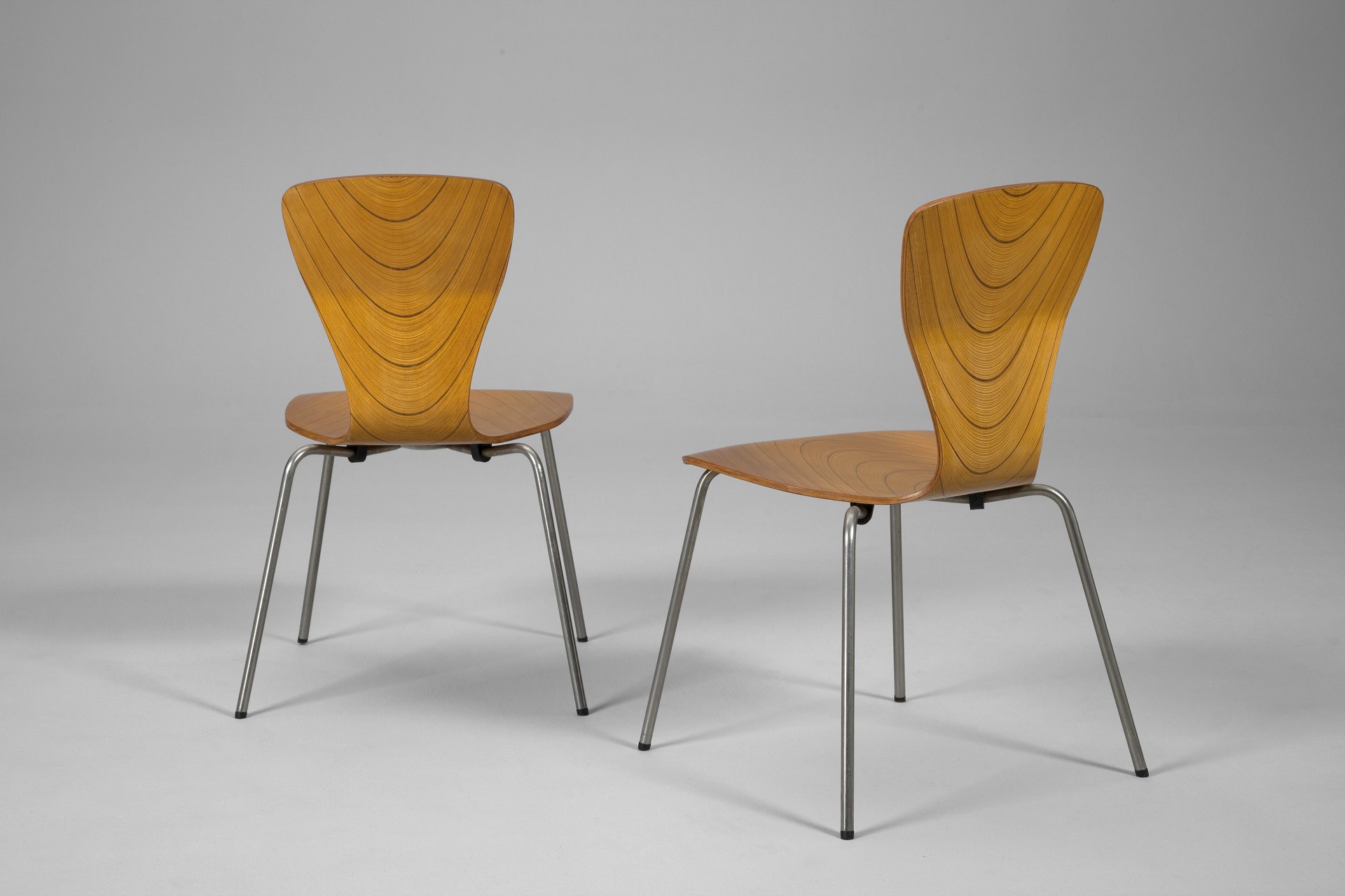 Tapio Wirkkala – Pair of 'Nikke' Chairs - Jackson Design