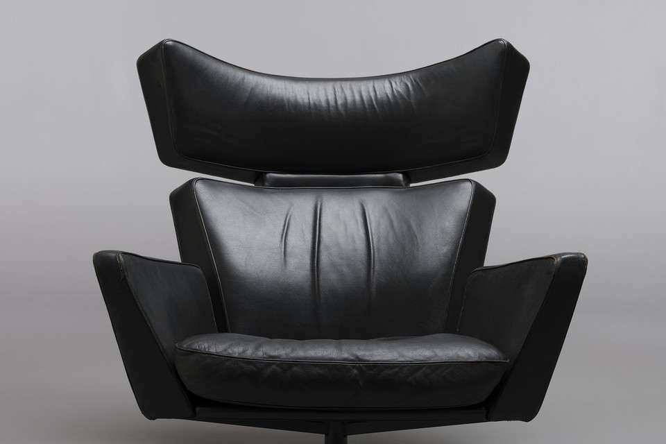 Arne Jacobsen – Rare 'Ox' Armchair - Jackson Design