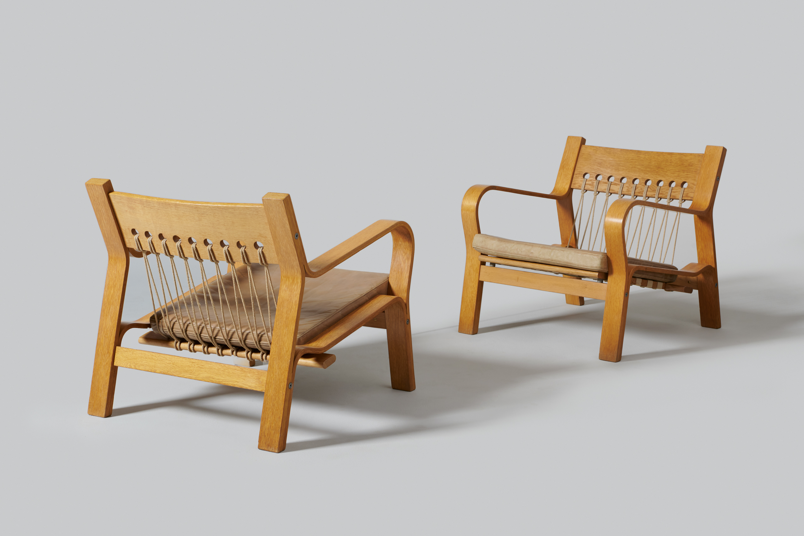 Hans J. Wegner – Pair of Easy Chairs Model no. GE 671 - Jackson Design
